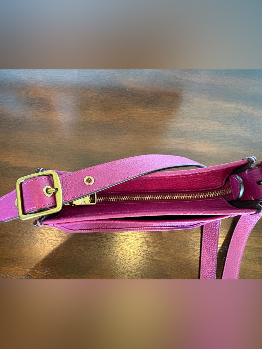 EUC Coach Emery Crossbody in pebbled leather - Picture 8 of 13